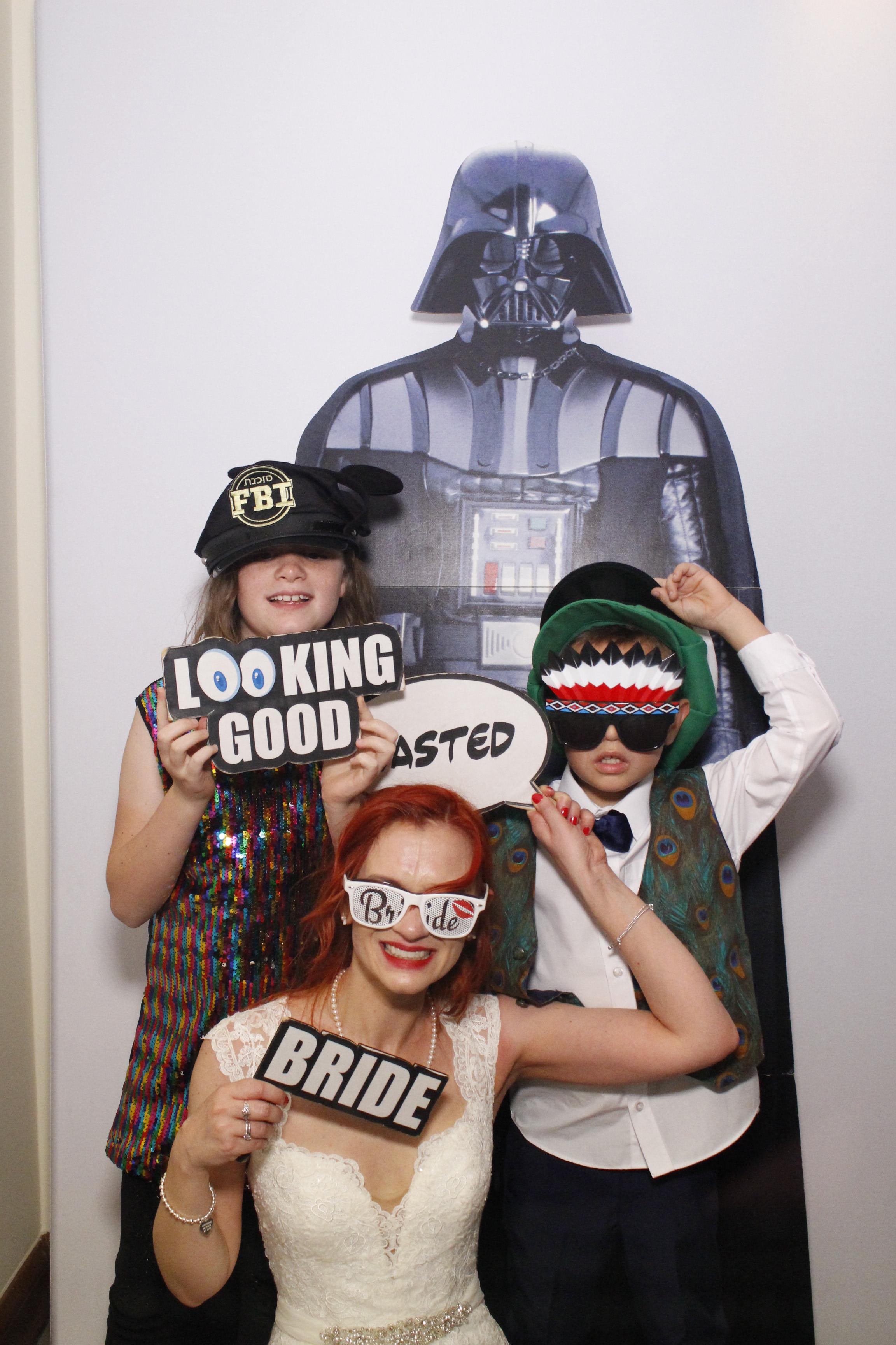 Luke & Emily's Wedding | View more photos from the event at gallery.myphotoboothexperience.co.uk/u/MyPhotoBoothExperienceLtd/Luke-Emilys-Wedding